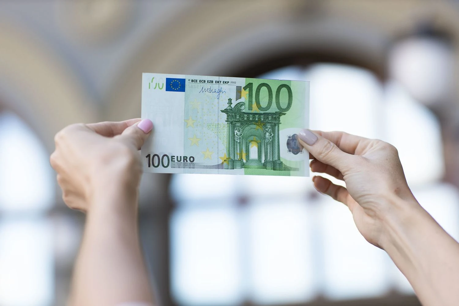 Кредит ЄС для України передбачає по 45 млрд євро щороку - як і на що поділені кошти