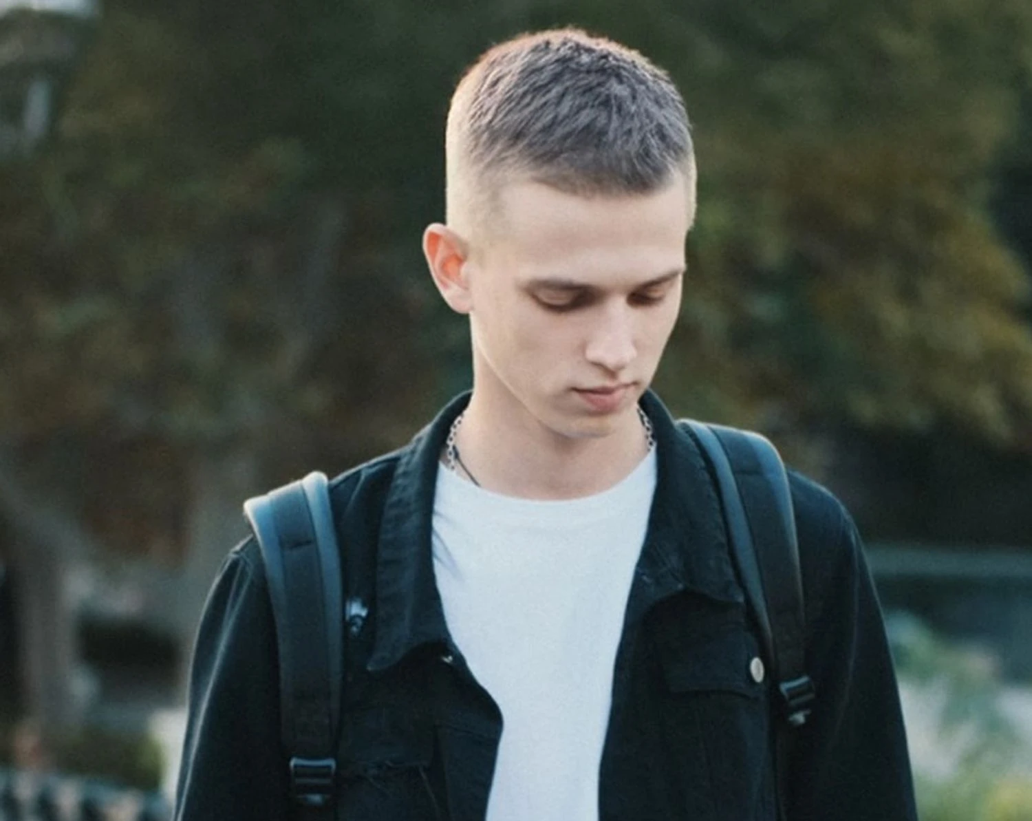 Школи в Україні зобов'язані перевіряти електронні військові документи учнів - Міноборони