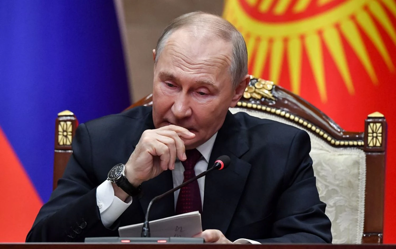 путін привчає росіян до життя під "цифровою залізною завісою" - ЦПД