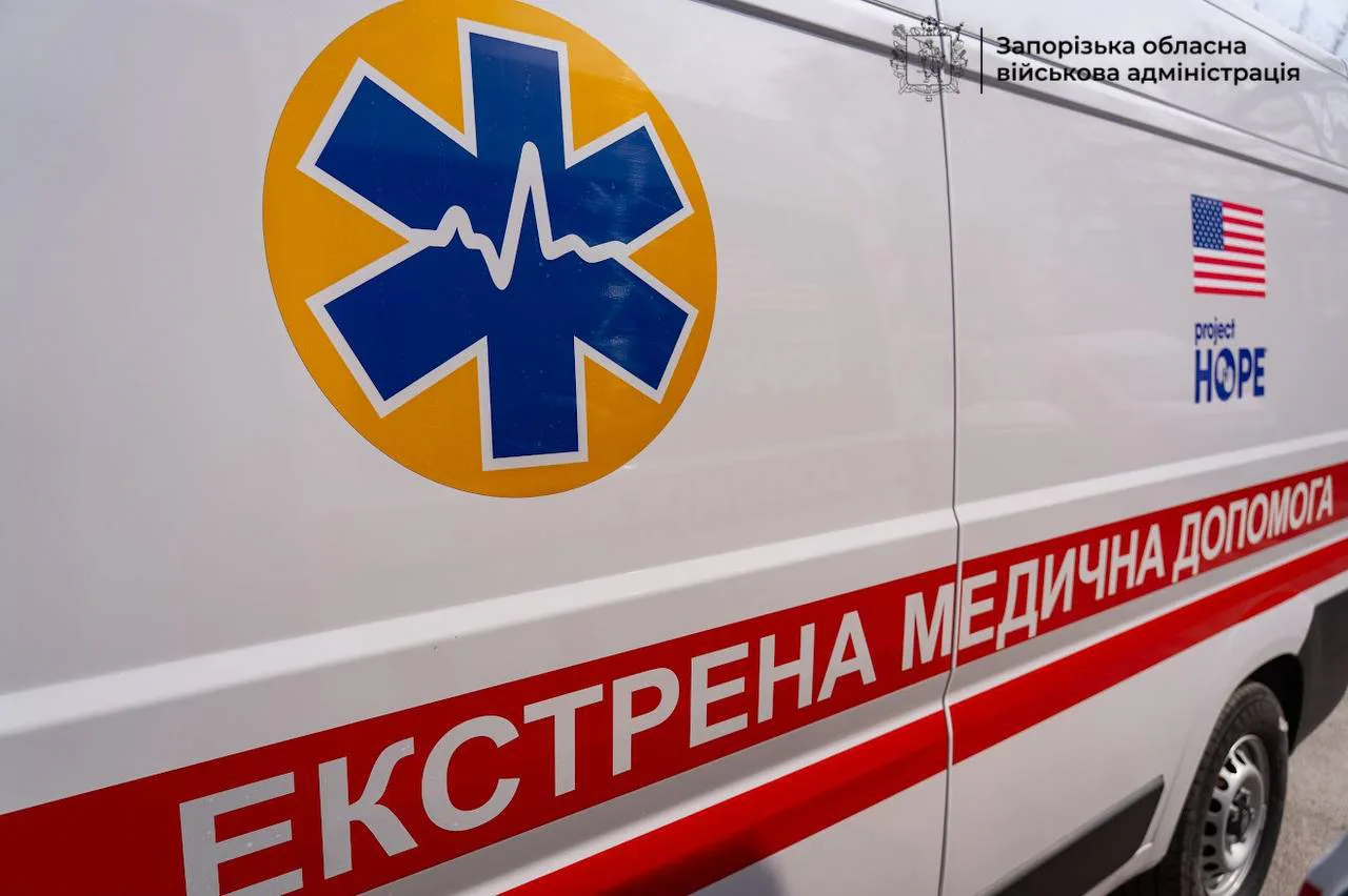 Russians attacked a minibus with a drone near Zaporizhzhia, one killed and wounded