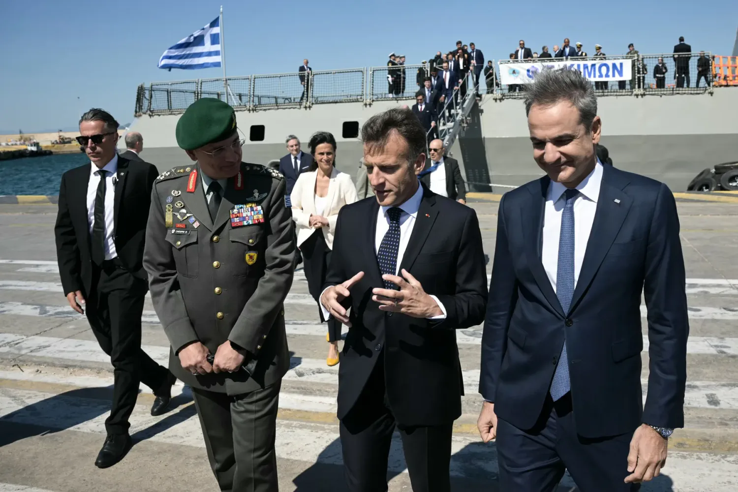 France and Greece have extended their defense pact