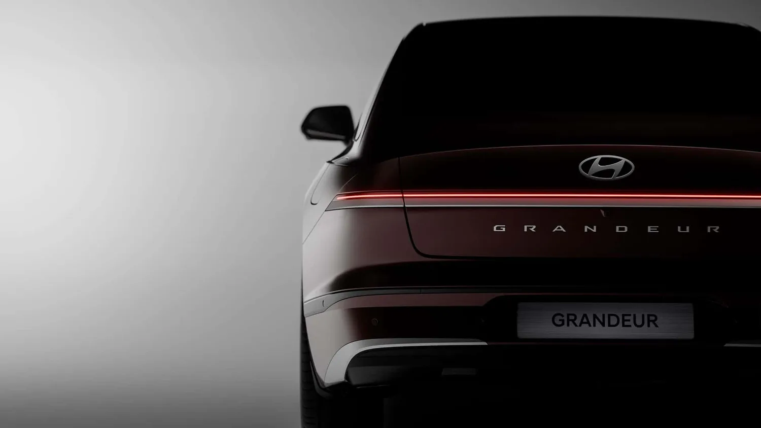 Флагманський седан Hyundai отримав сміливе оновлення