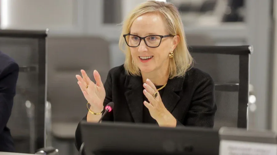 Джулі Девіс залишає посаду посла США в Україні - ЗМІ