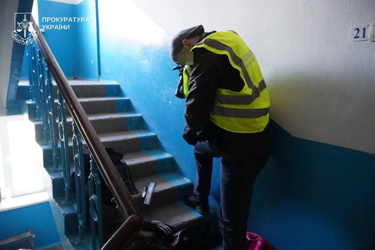 Уламок ножа залишився в голові - школярка з Тернополя отримала підозру за замах на однокласницю