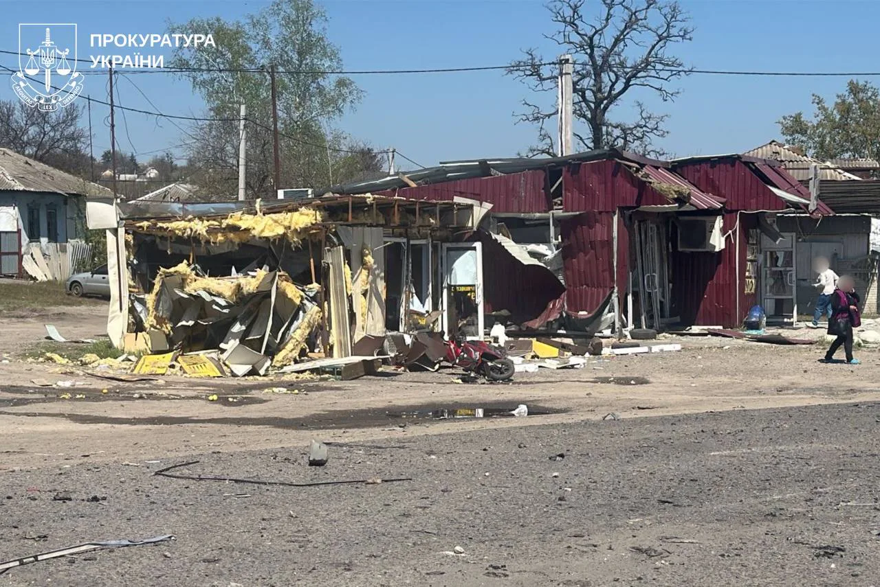 In Merefa, the number of casualties from the Russian attack continues to rise; a three-day period of mourning has been declared