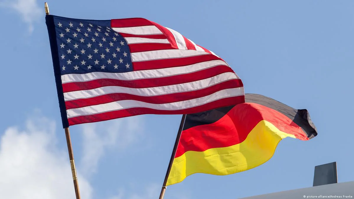 Німеччина закликала до деескалації після погроз Трампа підвищити мита на авто з ЄС