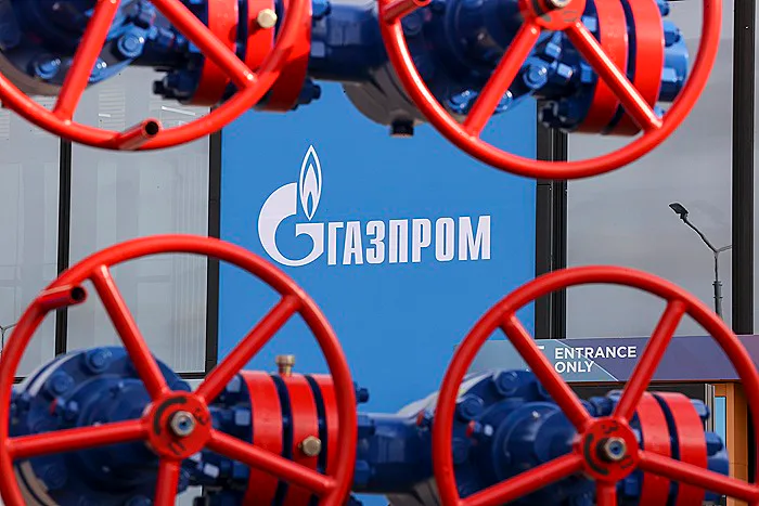 "Gazprom" showed a profit, but problems are mounting - FIS on the real state of the Russian energy giant