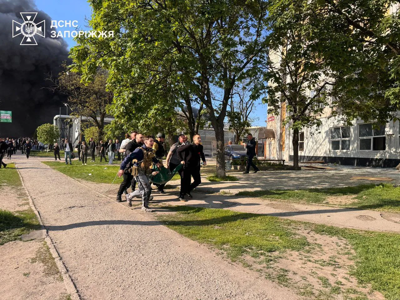 Сьогодні у результаті обстрілів рф загинули 27 людей, щонайменше 120 отримали поранення - МВС