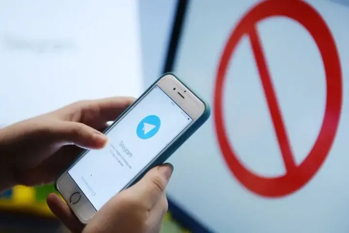 Russia legalizes online reporting and cyber-vigilantes to control youth - CCD