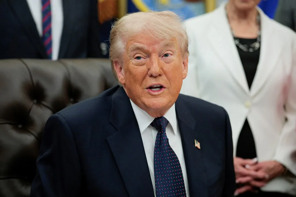 Трамп заявив про "дуже хороші переговори" і згоду Ірану відмовитися від ядерної зброї