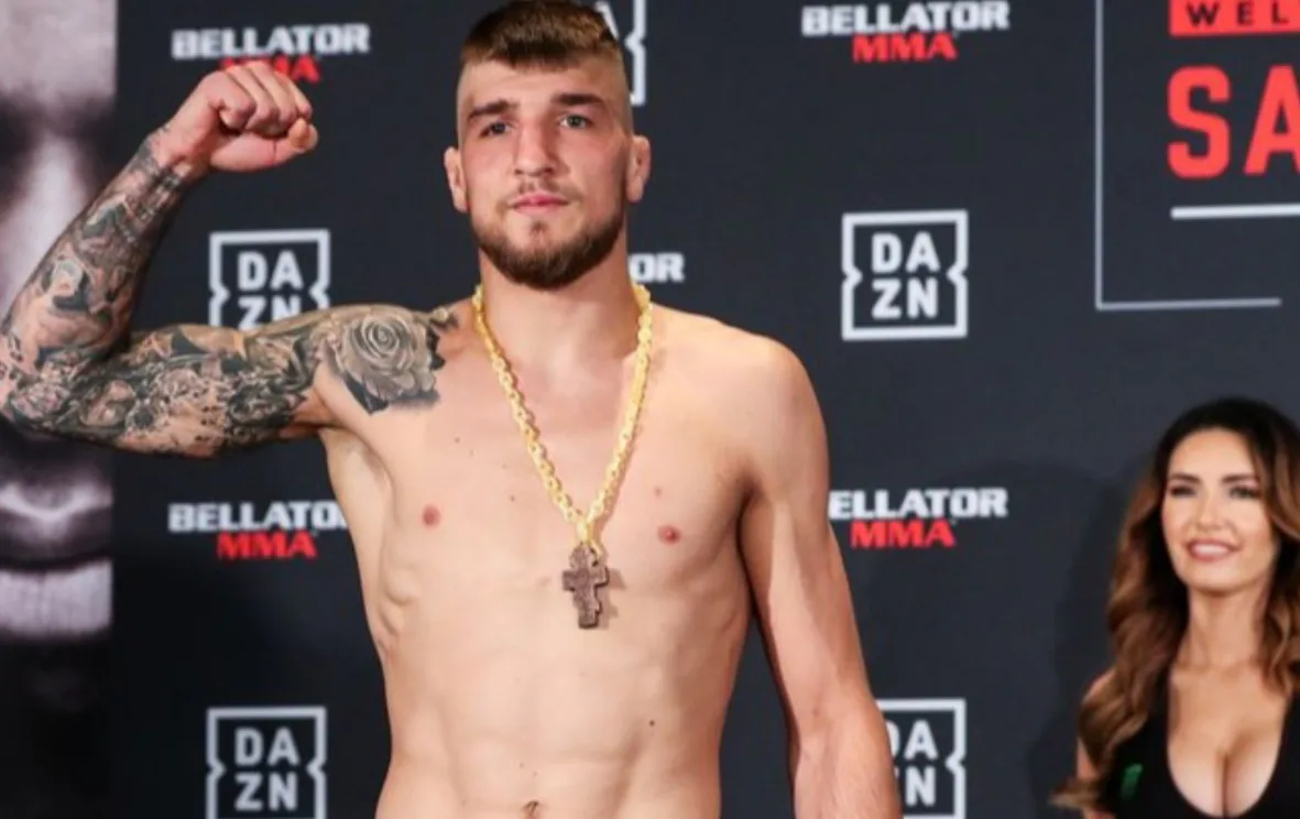 Українець Ярослав Амосов переміг Хоеля Альвареса на турнірі UFC 328