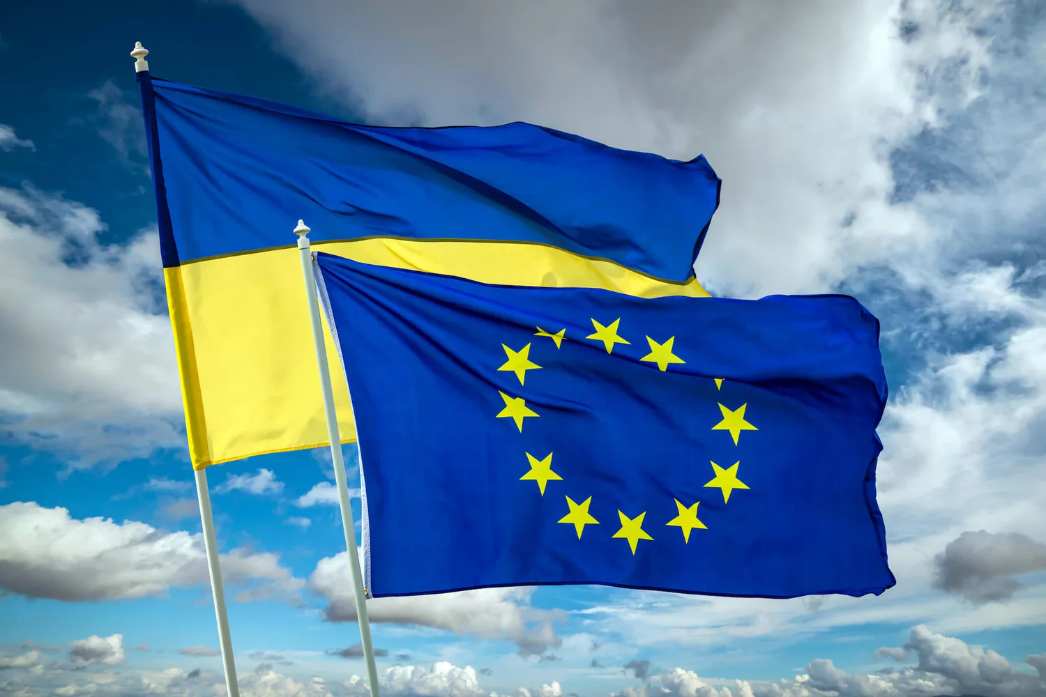 Перший транш із 90 млрд євро від ЄС може надійти Україні наступного тижня - Кос