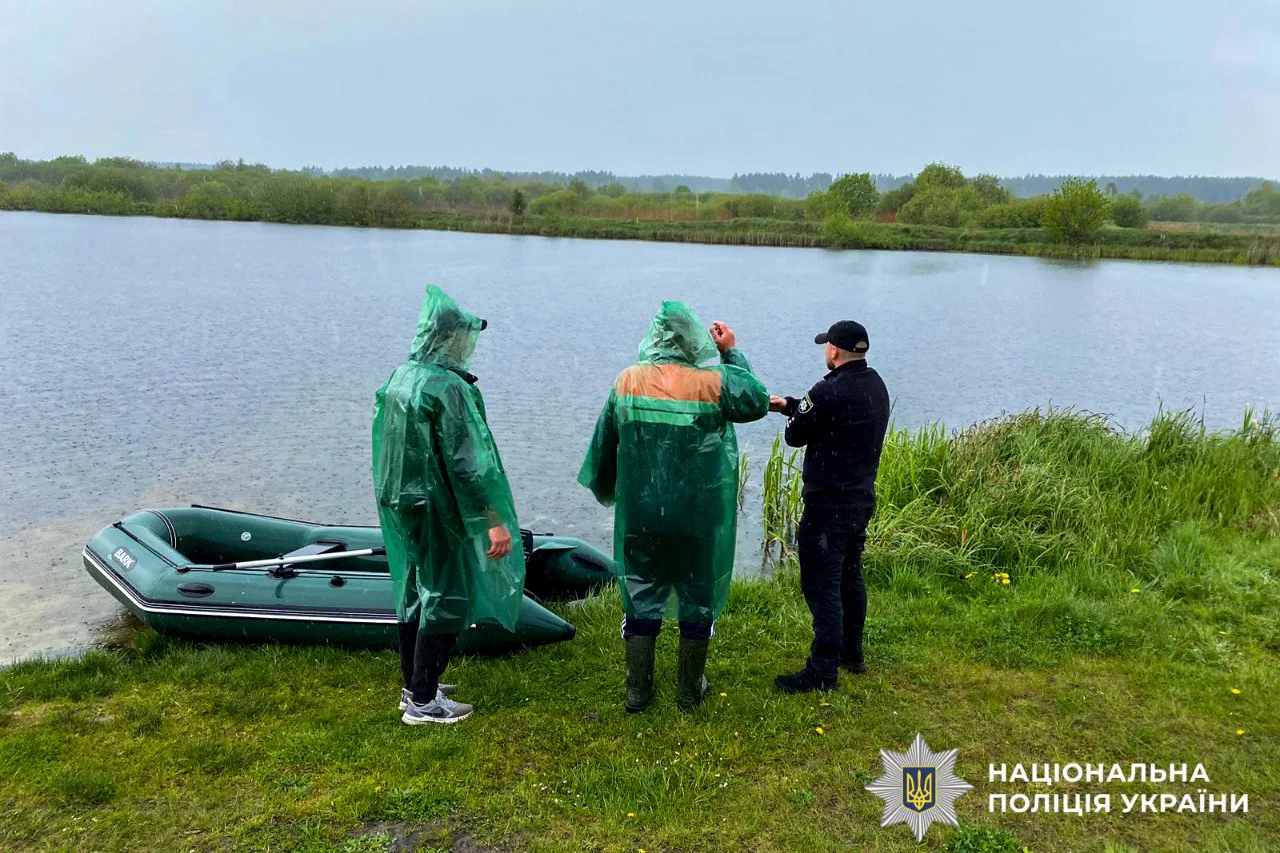 На Рівненщині тиждень шукають 15-річного хлопця, залучили водолазів та дрони