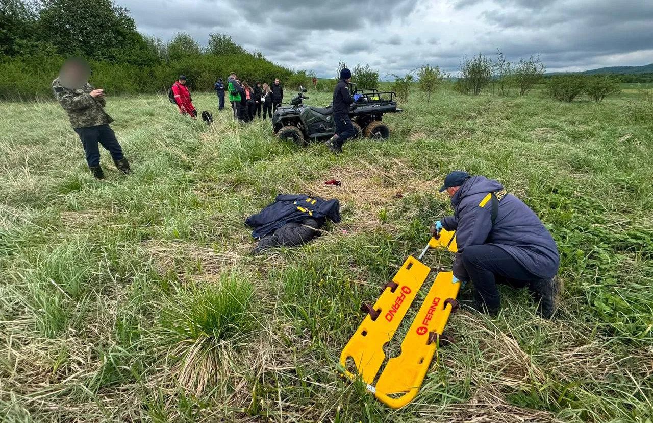 На Львівщині службовий пес ДСНС знайшов жінку, яку шукали 9 діб - кадри