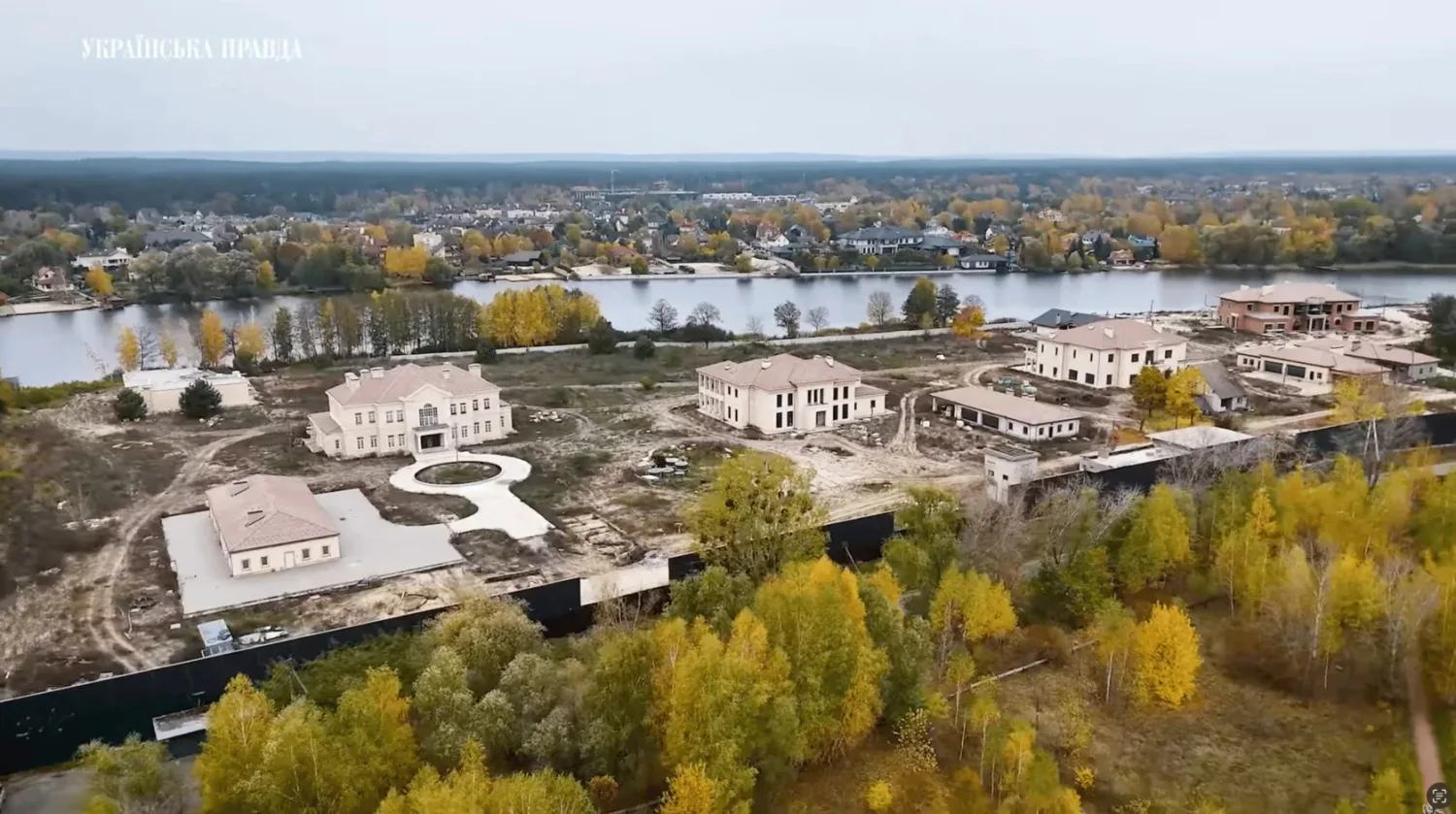 Елітний кооператив "Династія": ВАКС обрав мільйонні застави ще для чотирьох підозрюваних