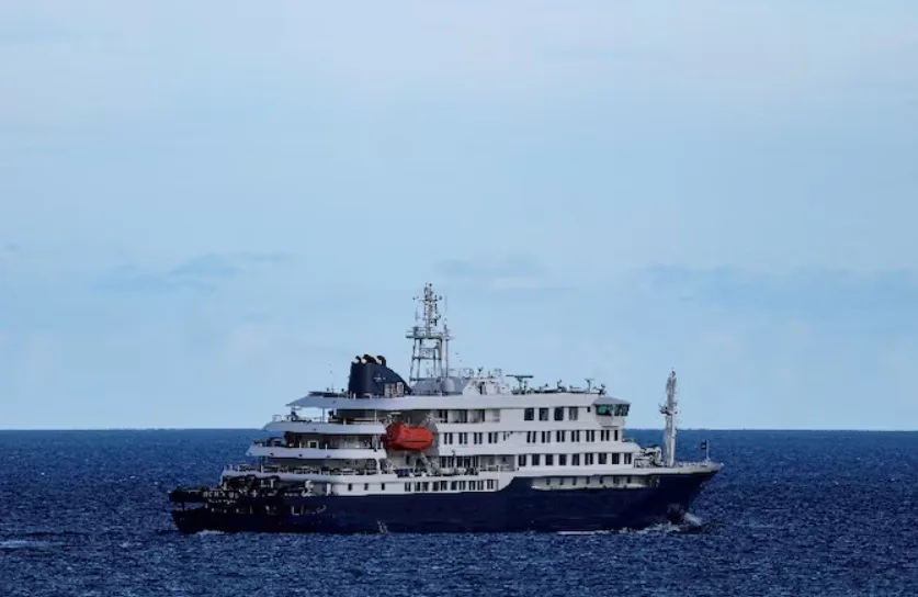 Hantavirus-stricken cruise ship to arrive in Rotterdam today for quarantine and disinfection