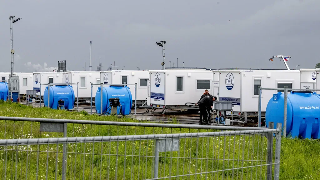 Four Ukrainians among crew members sent to quarantine in Rotterdam due to hantavirus on the liner - conditions revealed