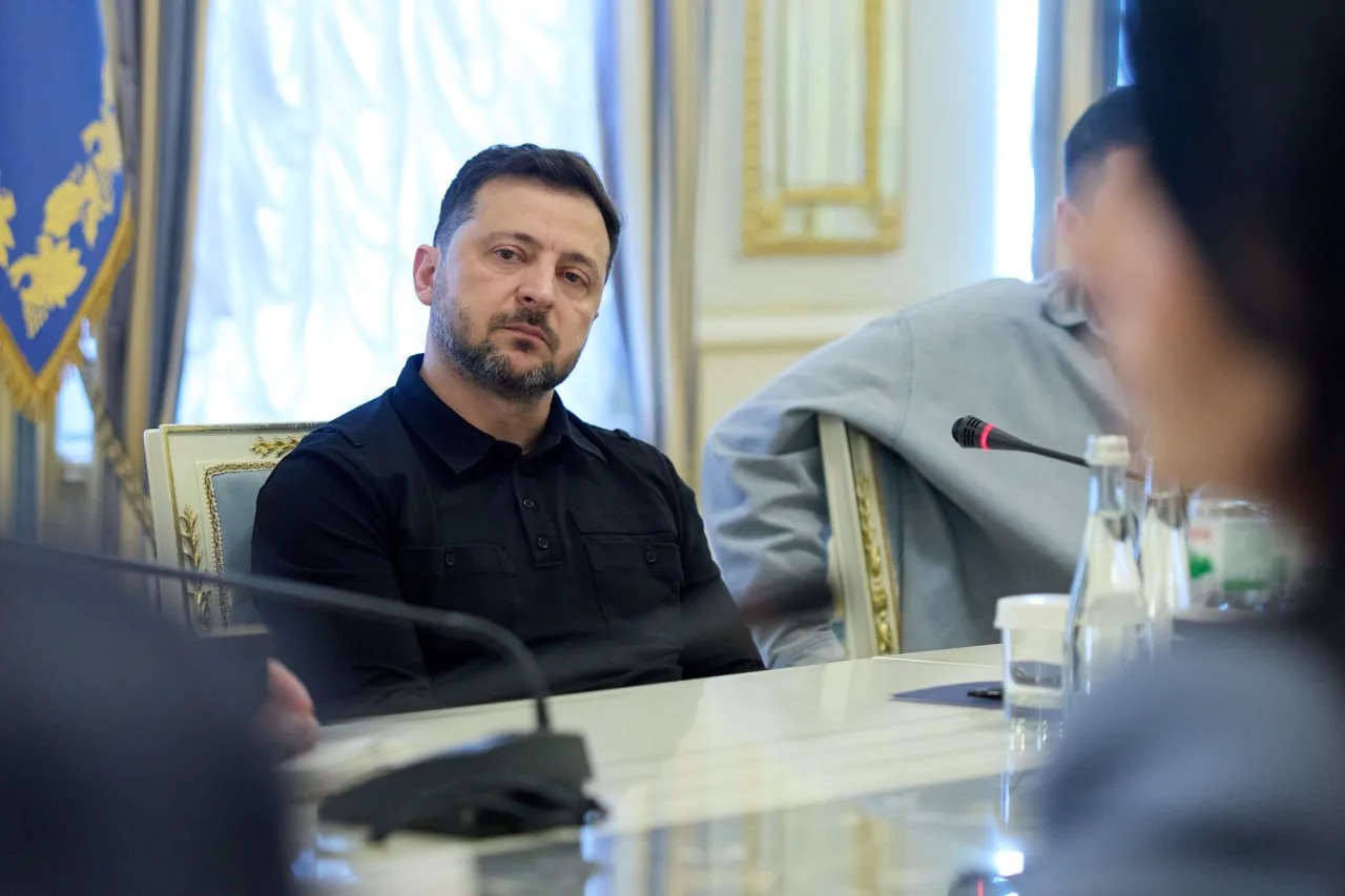Зеленський зустрівся із представниками фракції монобільшості: обговорили ключові питання, які є на порядку денному у ВР