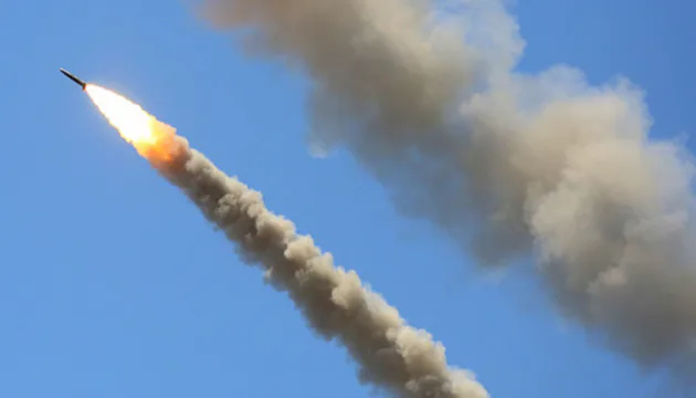 Дев’ятеро людей, серед яких троє дітей, постраждали через ракетний удар по Одещині
