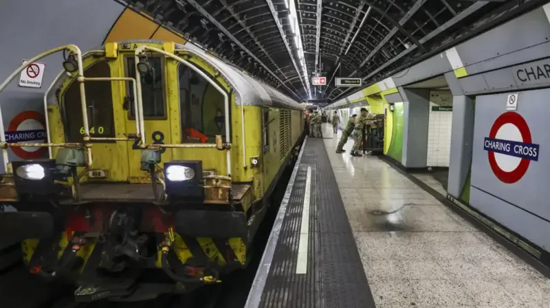 Британські військові провели в метро Лондона навчання на випадок нападу рф на Балтію