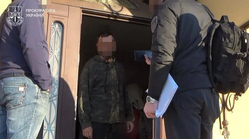 На Тернопільщині посадовець незаконно оформив землі оборонного підприємства на майже 16 млн грн