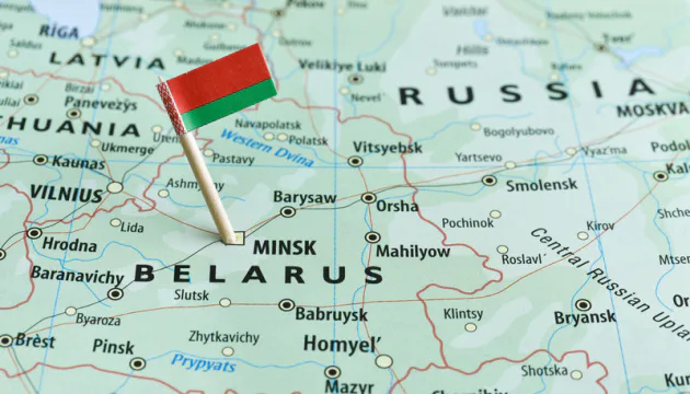 мінськ звинувачує Київ у спробах атакувати дронами прикордоння. У РНБО відповідають - білорусь бреше на вимогу рф
