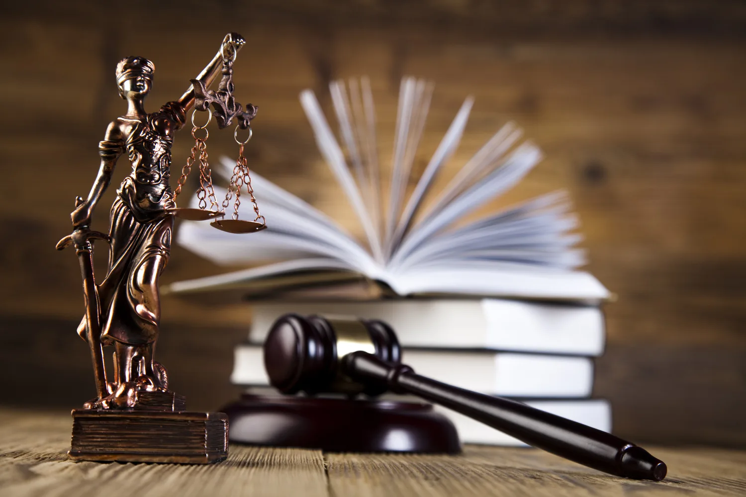 Справа мільйонних розкрадань на запчастинах до бронетехніки дійшла до суду - Генпрокурор