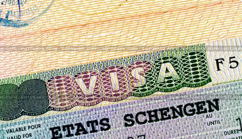 11 countries have appealed to the EU to stop issuing tourist visas to Russians