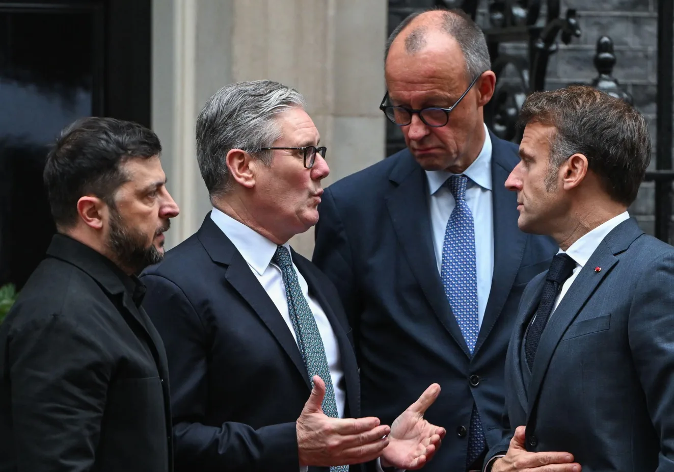 Zelenskyy travels to London to meet with Starmer, Macron, and Scholz – media