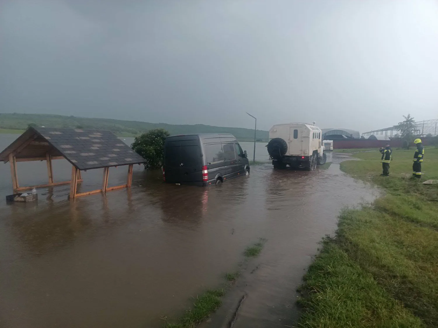 Heavy rains flood homes and block roads in several districts of Moldova