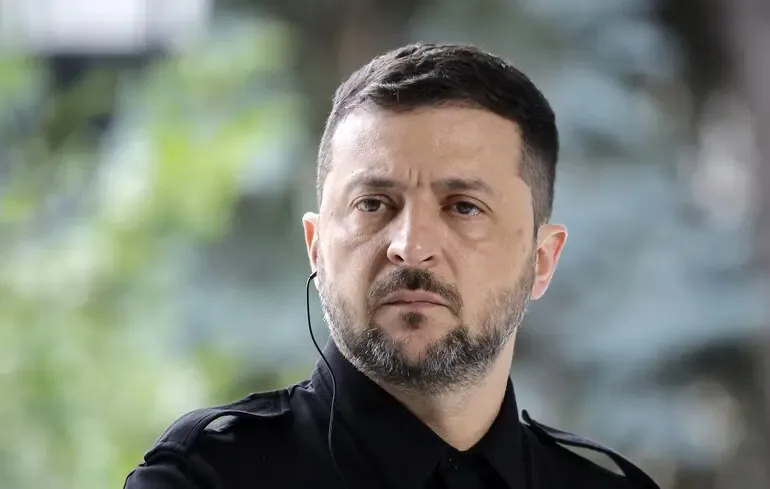 "Despite the fact that he is a madman" - Zelenskyy stated readiness for negotiations with Putin