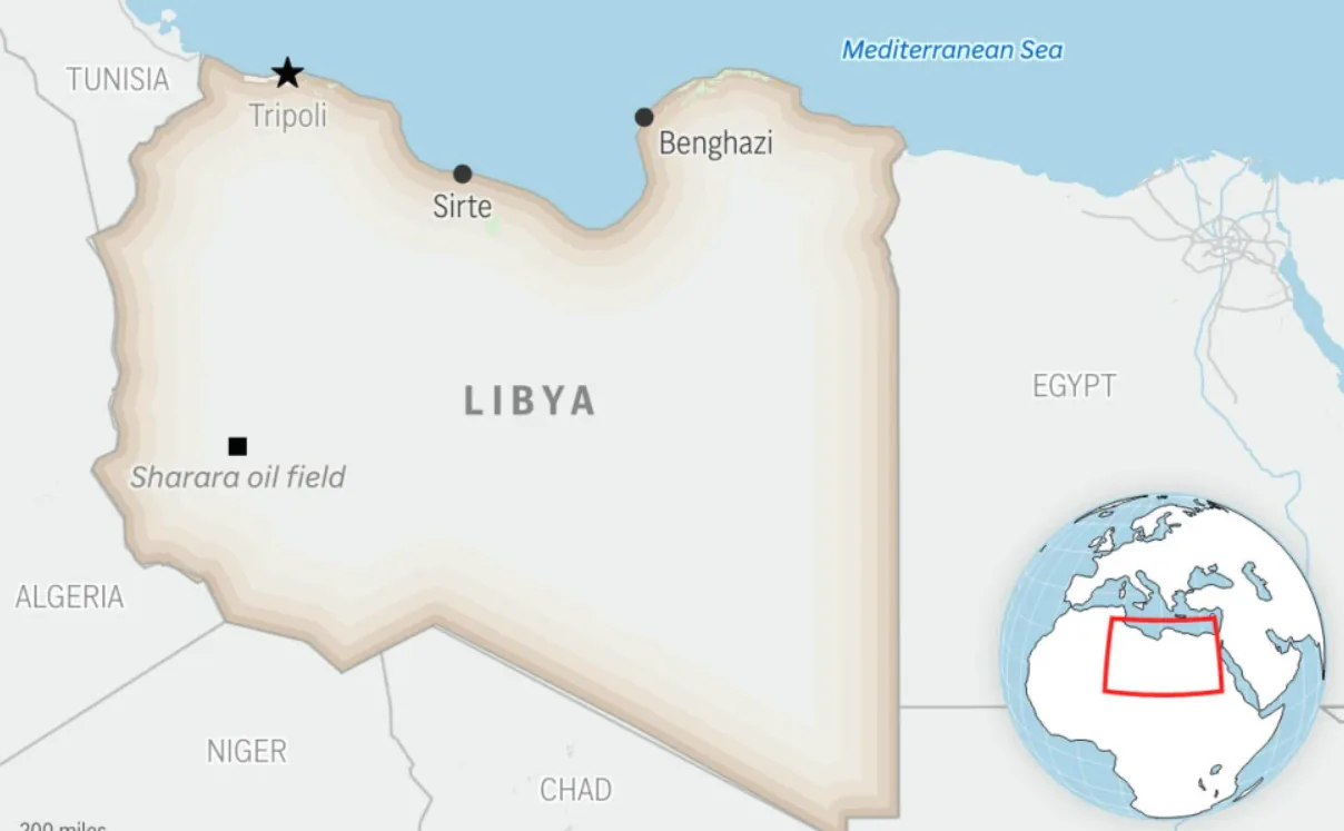 A boat with migrants sank off the coast of Libya, over 50 people dead or missing