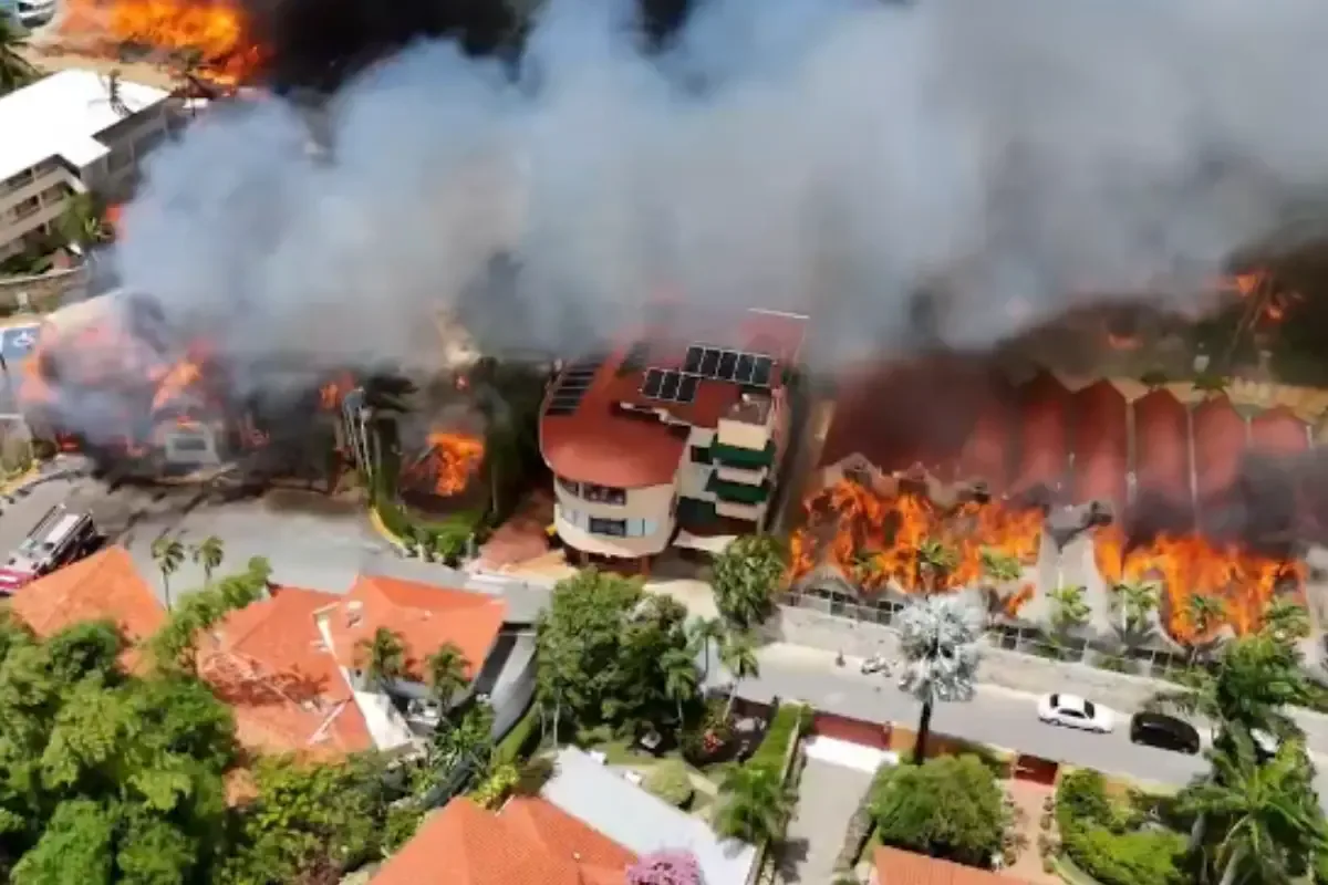 Fire destroyed a resort in the Dominican Republic, one tourist dead and nearly 1,700 evacuated
