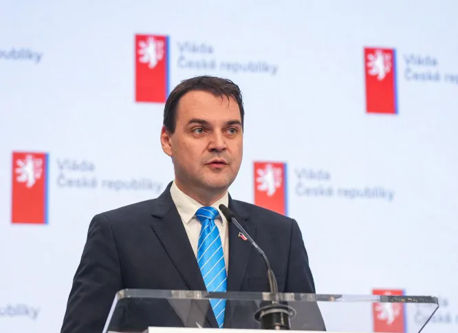 Czech Prime Minister to lead delegation at NATO summit despite dispute with president