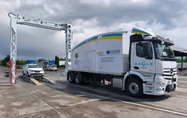 At the Ukrainian-Romanian border, queues of vehicles have formed at the "Isaccea" checkpoint