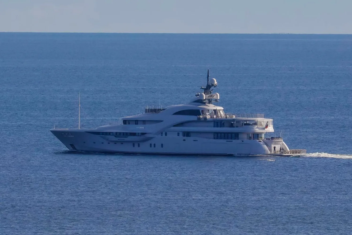 Putin's superyacht leaves the Baltic Sea under the protection of military ships due to the threat of Ukrainian drones – media