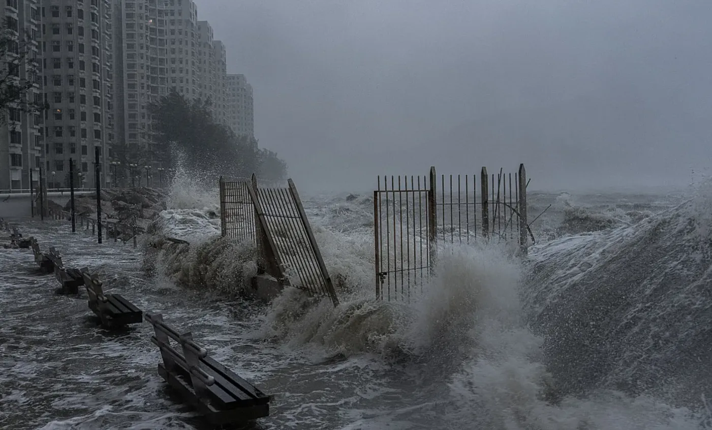 In China, 8 people died due to storms, another 275 were injured - a super typhoon is approaching the coast