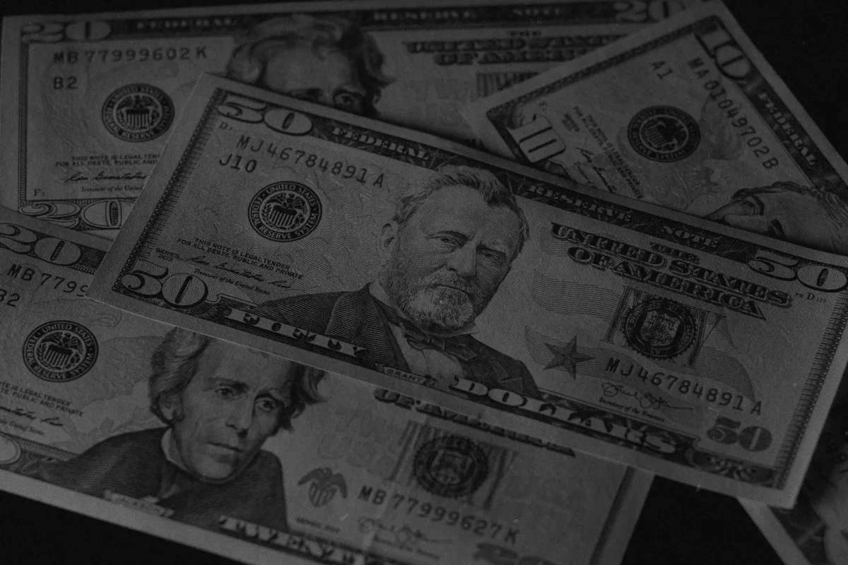 Demand for the dollar in russia has increased 12-fold, the population does not believe in the stability of the ruble - intelligence