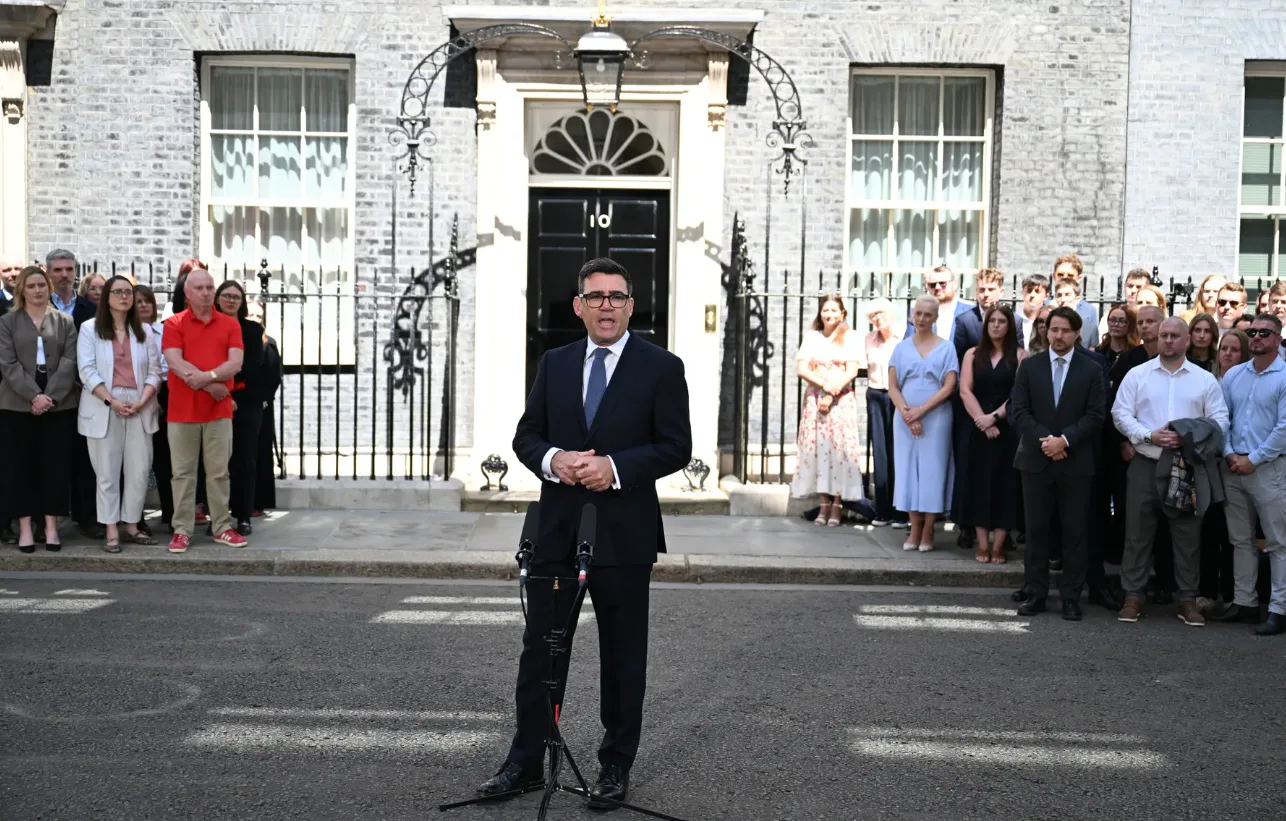 Burnham has formed a new UK government: who received key positions in the cabinet of ministers