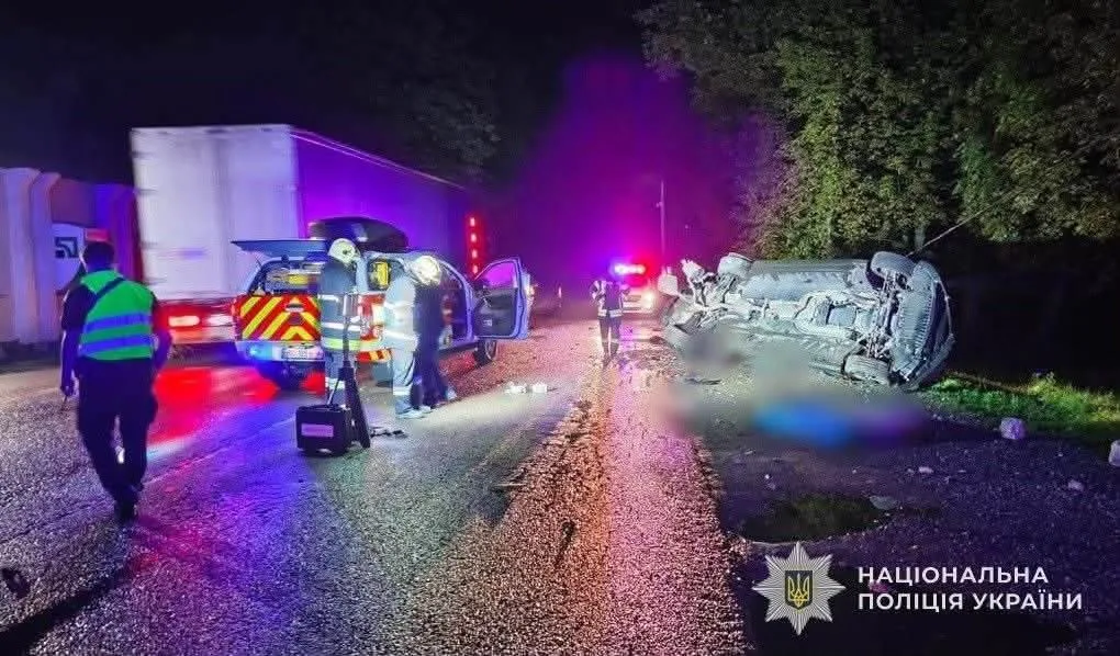 Fatal accident with three teenage victims in Lviv region: driver suspected