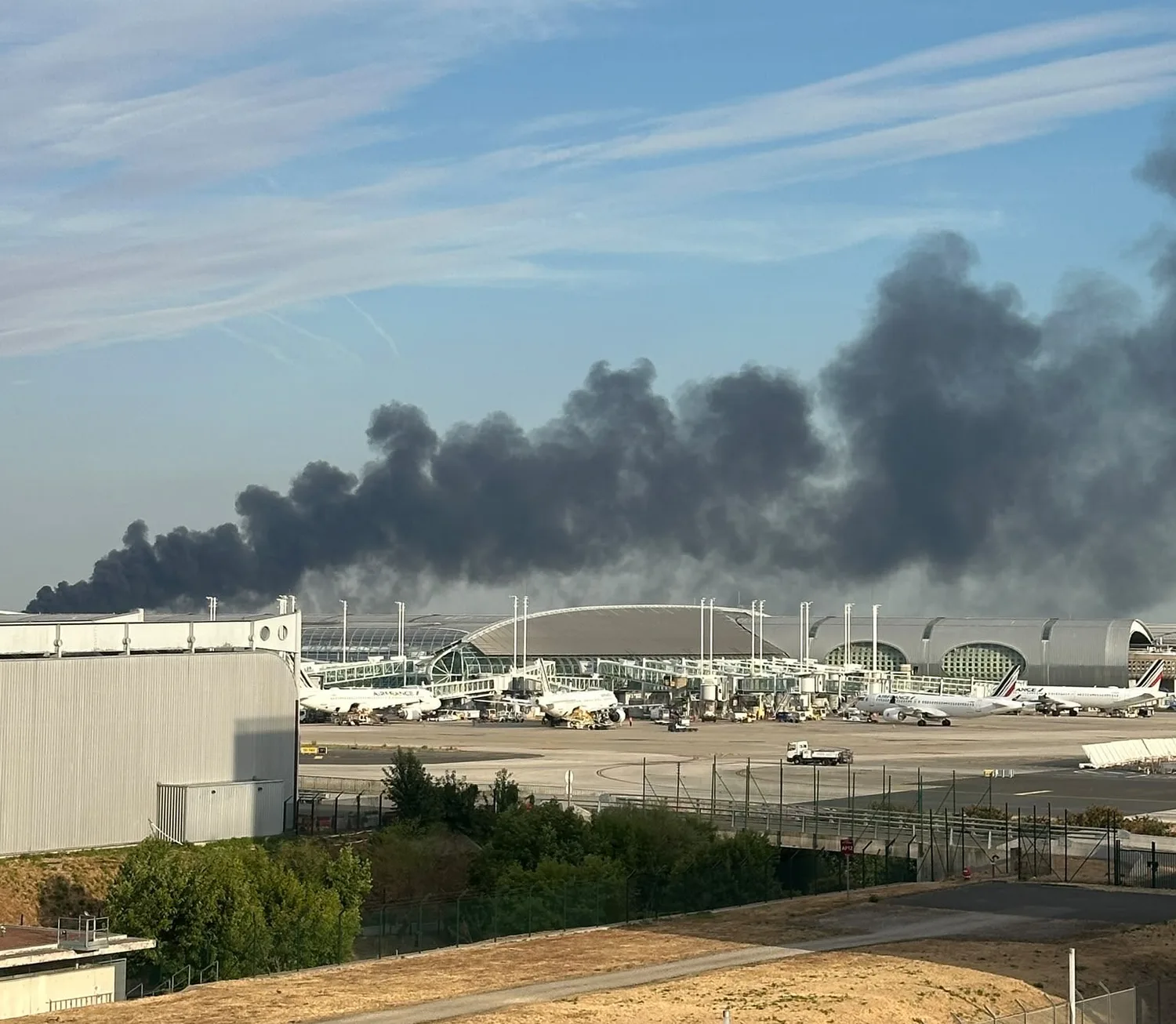 A large fire broke out at a warehouse near Charles de Gaulle Airport in Paris