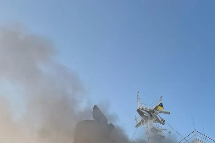 Russia attacks blocked civilian vessels in ports of Mykolaiv region - AMPU