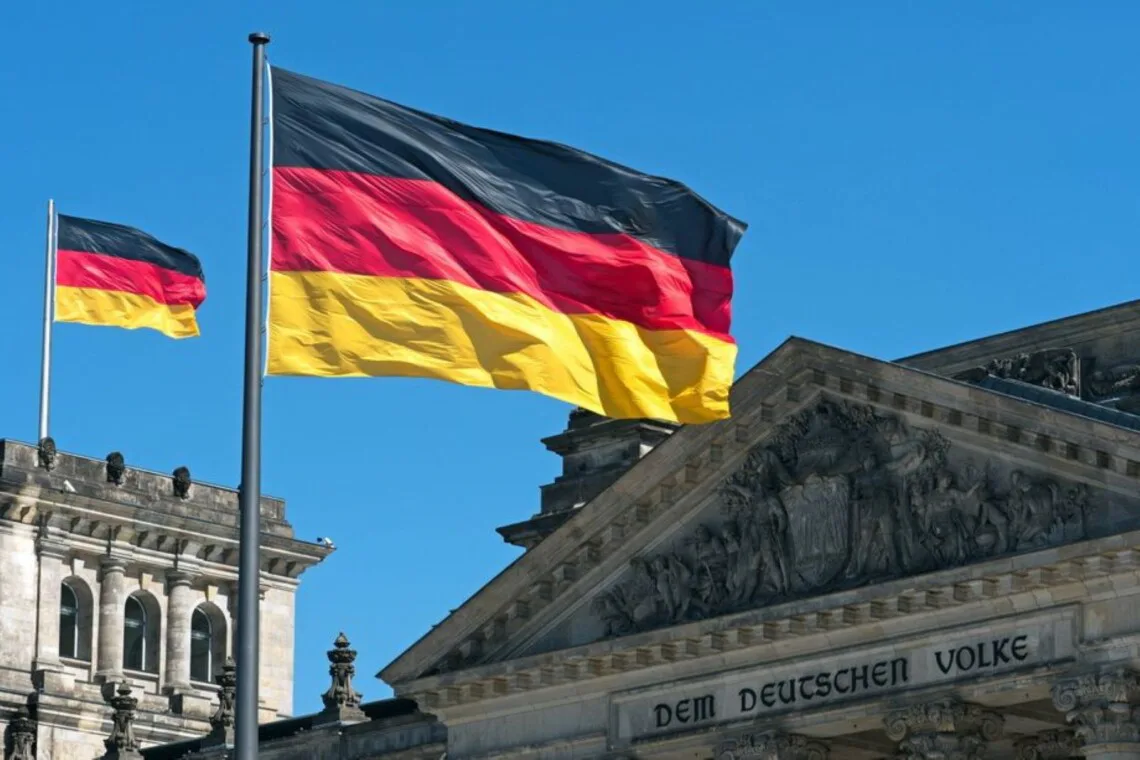 Unidentified drones spotted over a Bundeswehr base where Patriot air defense systems are serviced — media