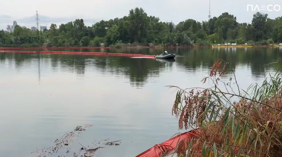 Kyiv’s Kyrylivske Lake polluted again after an enemy strike