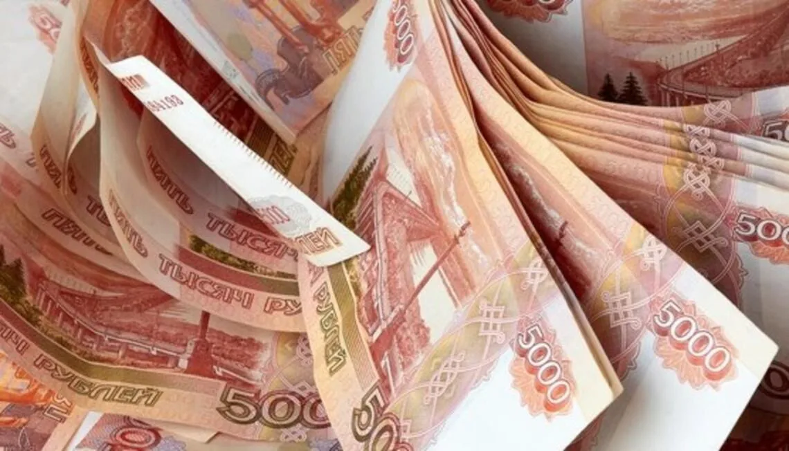 Russia's economy continues to weaken, with production, domestic demand and investment declining in July — the Foreign Intelligence Service of Ukraine