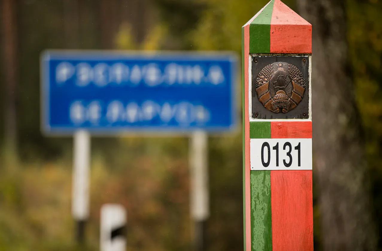 In Lithuania, migrants attacked border guards and tried to push one of them into Belarus
