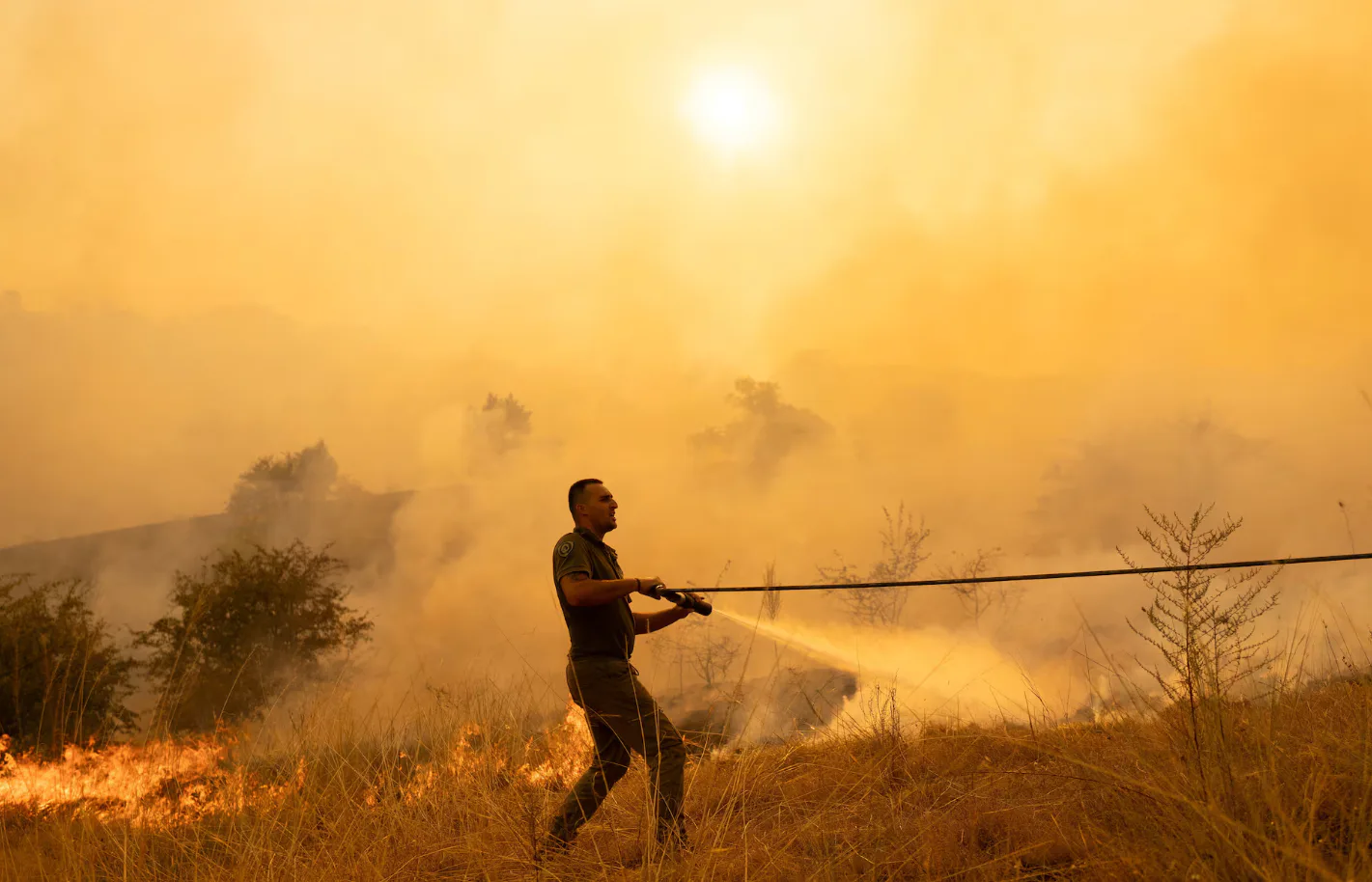 The EU has sent helicopters and firefighters to Serbia because of large-scale fires