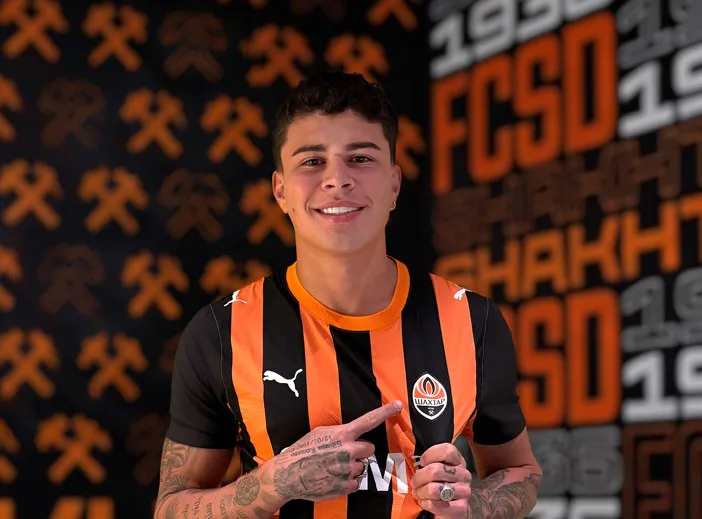 "Shakhtar" sign Genoa defender Matturro