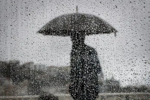 Rain and fog will linger — forecasters say when the weather will clear up in Ukraine