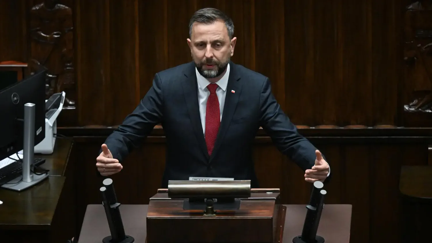 Keep persecuting Ukrainians: Poland's defense minister accused Sejm deputies of playing into Russia's hands